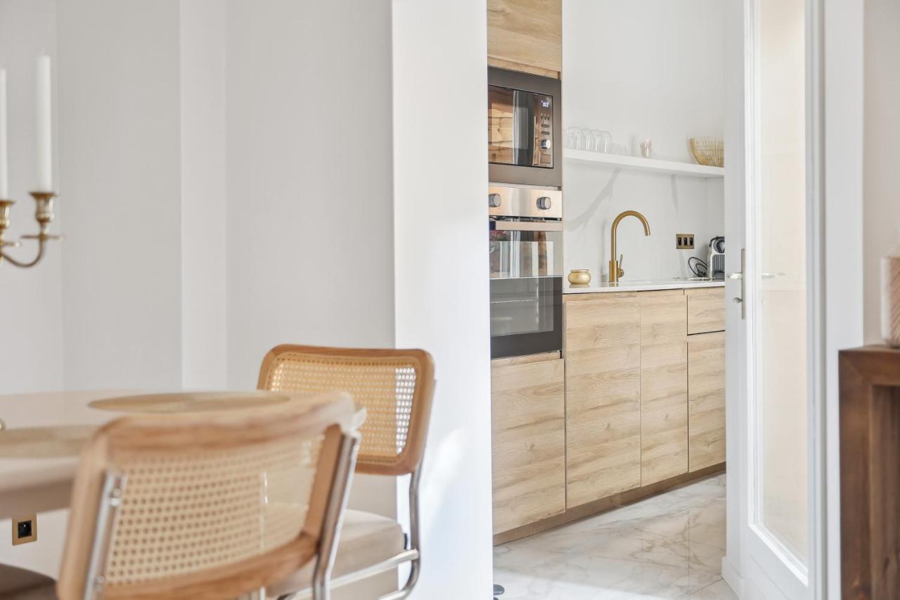 Suite Luxueuse Avec Jardin Prive Sauna Et Jacuzzi Paris Exteriör bild